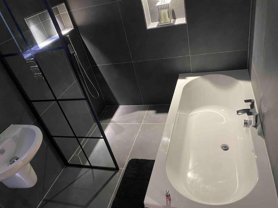 Stylish Apartment Near The Centre Of Harrogate Ngoại thất bức ảnh